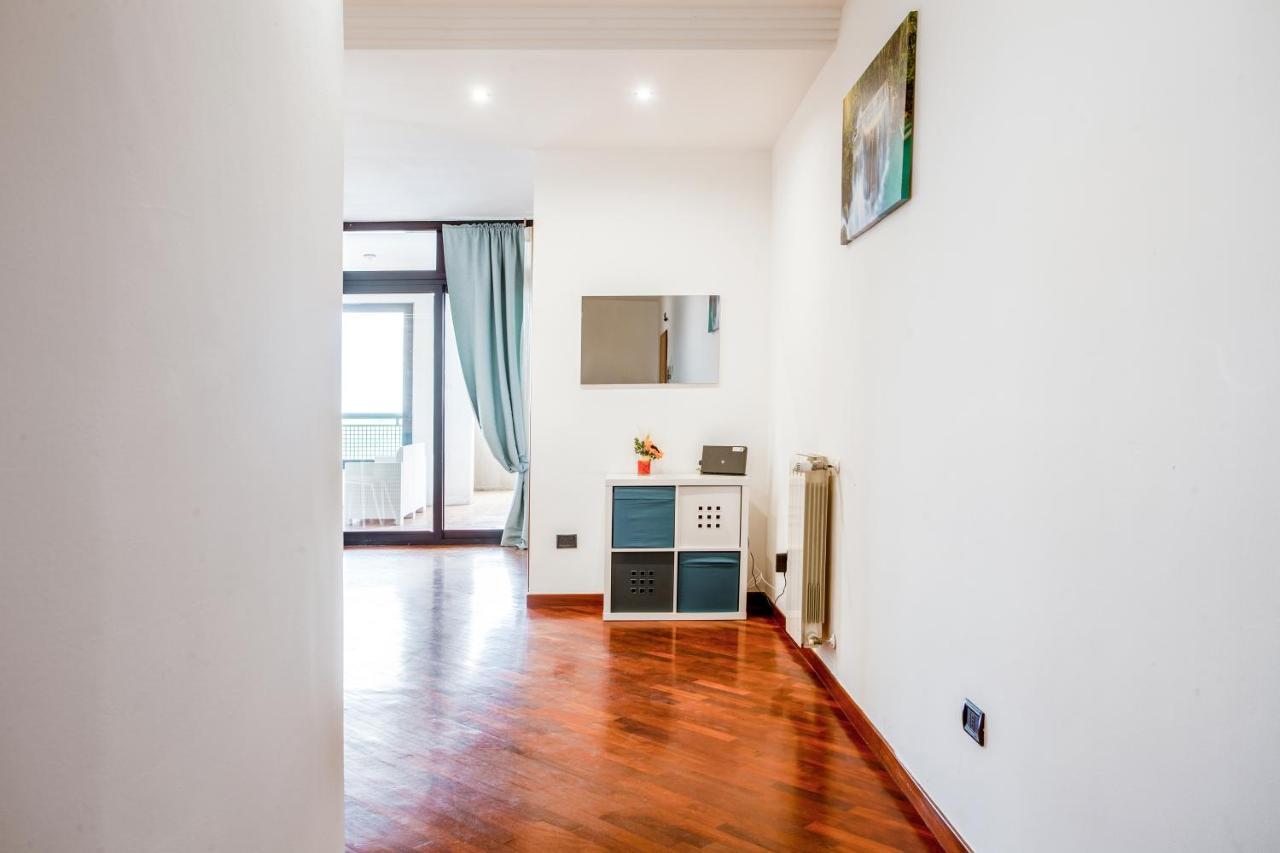 Bari Waterfront Apartment Extérieur photo