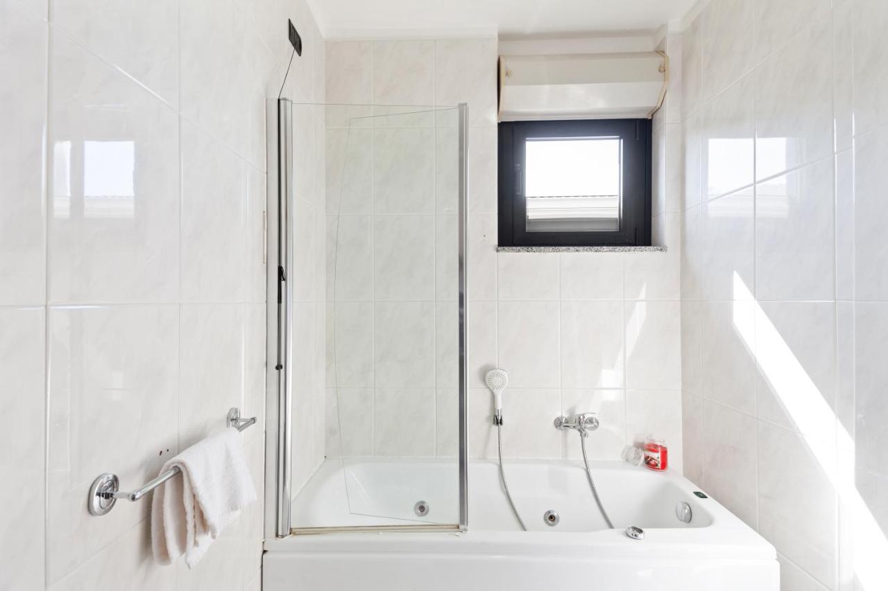 Bari Waterfront Apartment Extérieur photo